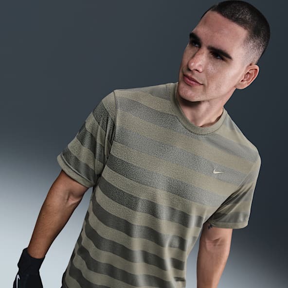Tops and T-Shirts. Nike.com